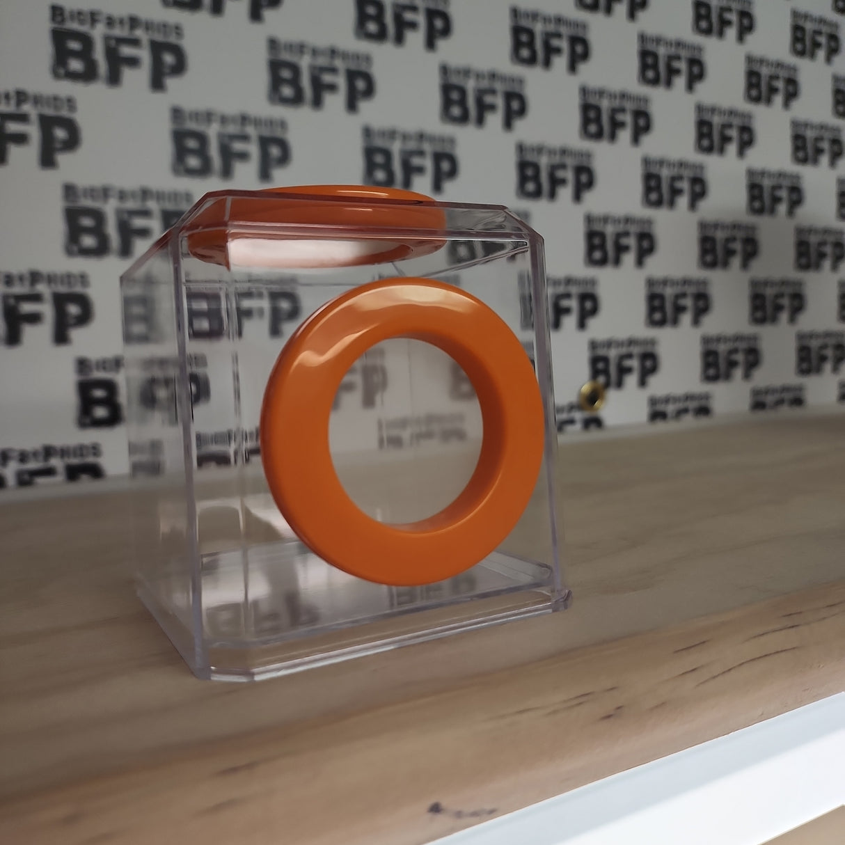 Mini Den Dual Vent 3x3x3 Jumping Spider Enclosure (holds fruit flies)