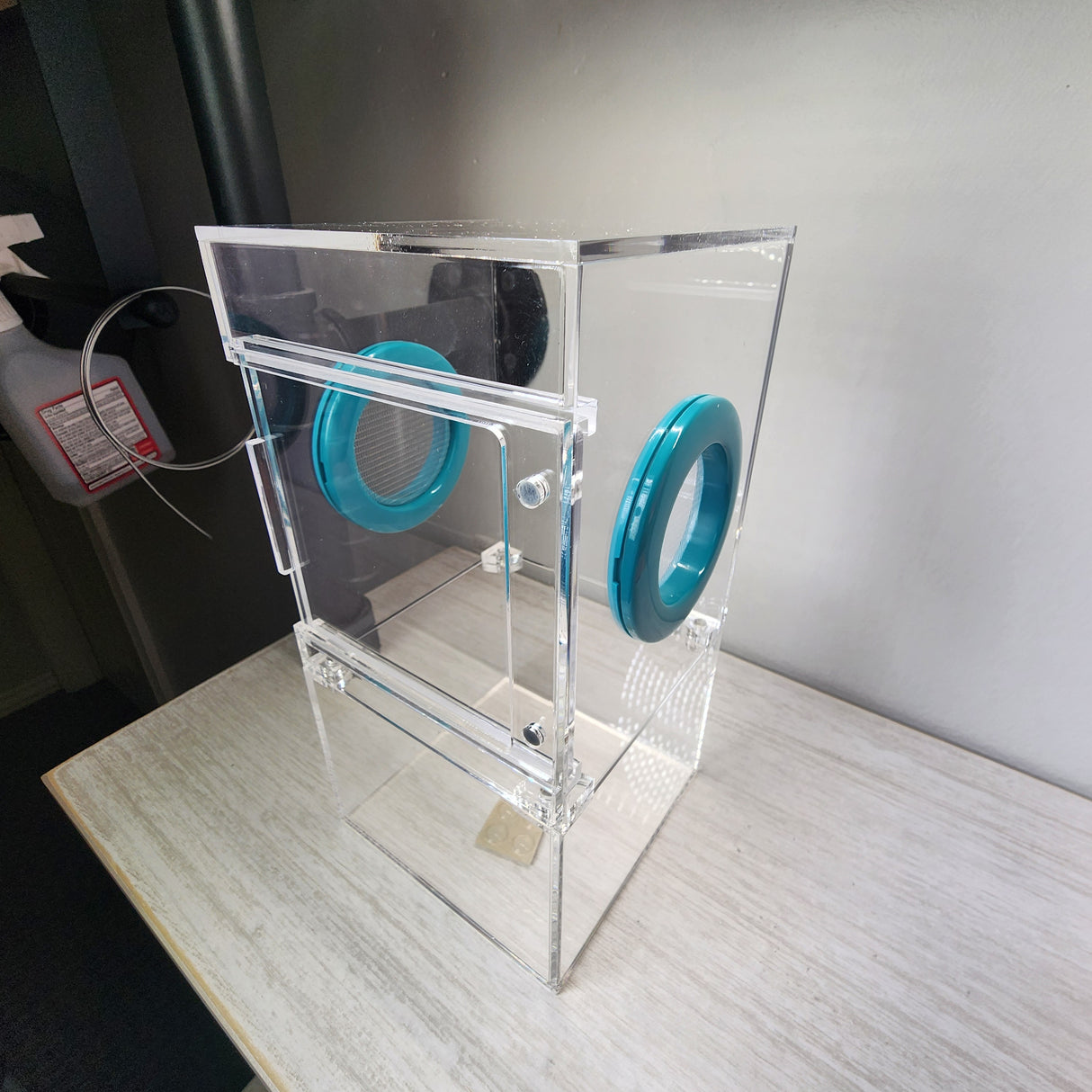 Medium Flat Top 4x4x8 Magnetic Front Opening Jumping Spider Enclosure NEW