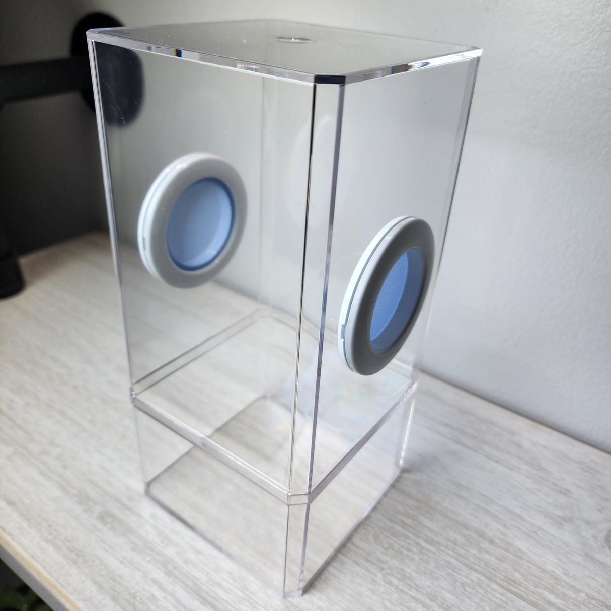 B-STOCK Flat-Top Dual Vent Spider Condo Jumping Spider Enclosure (holds fruit flies)