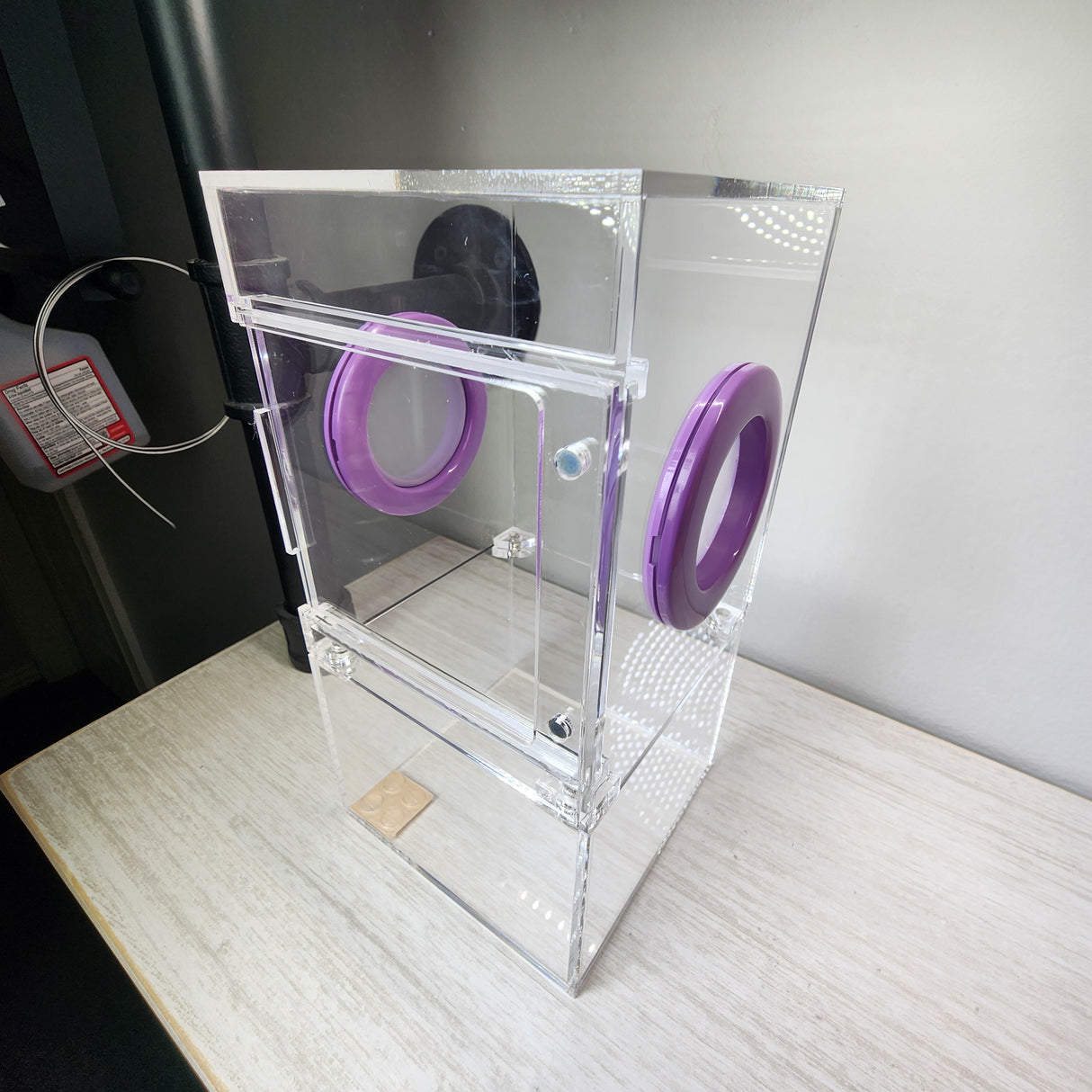 Medium Flat Top 4x4x8 Magnetic Front Opening Jumping Spider Enclosure NEW