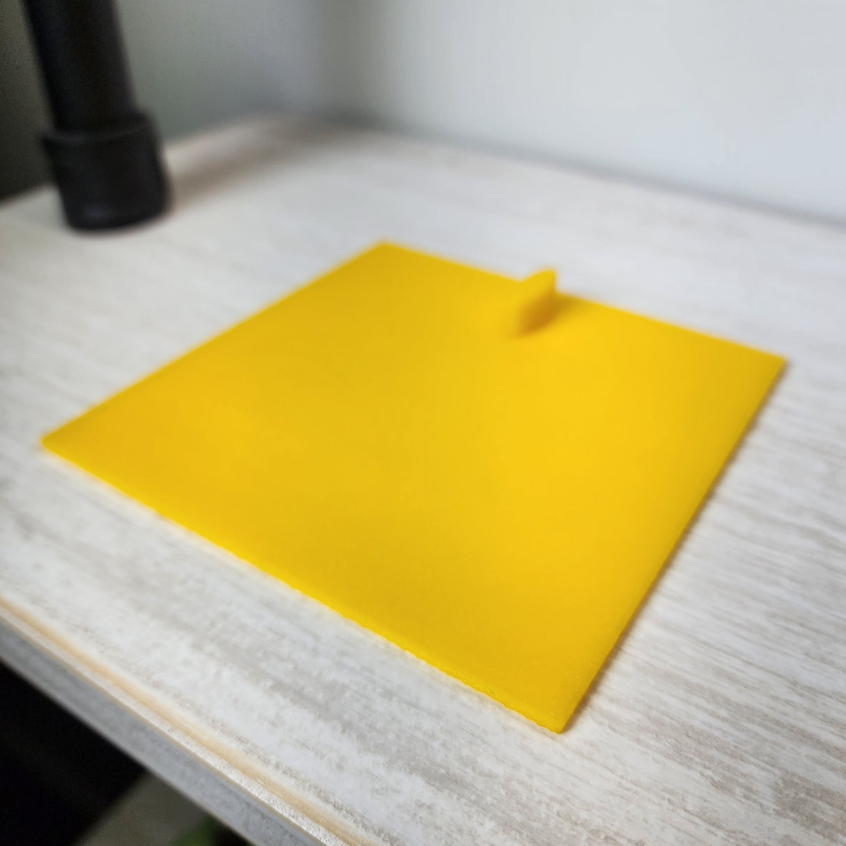 Removable floor insert for the 5x5x8 Magnetic Flat Top