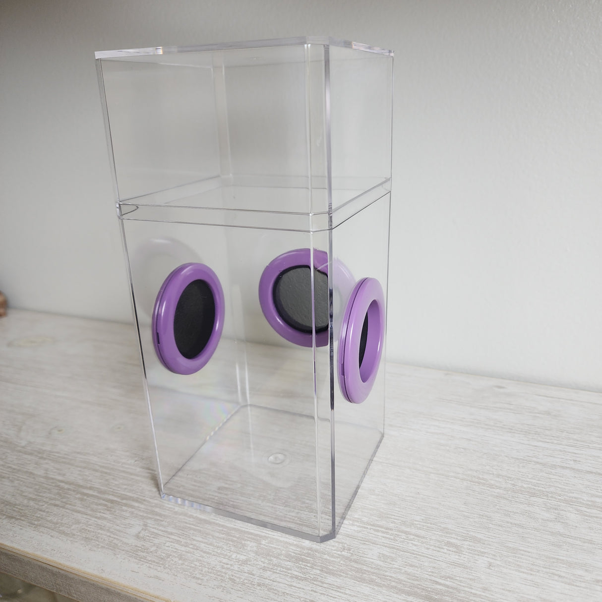 B-STOCK Flat Top Tri Vent Spider Condo Jumping Spider Enclosure (holds fruit flies)