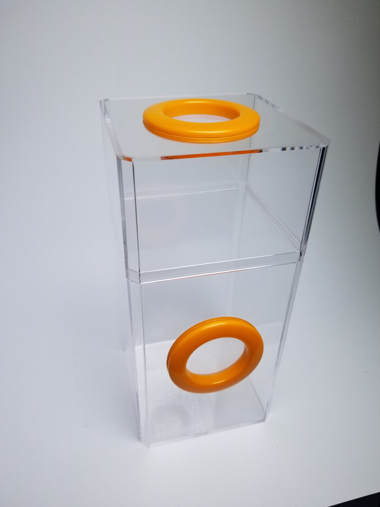 B-STOCK Classic Dual Vent Spider Condo Jumping Spider Enclosure (holds Fruitflies)