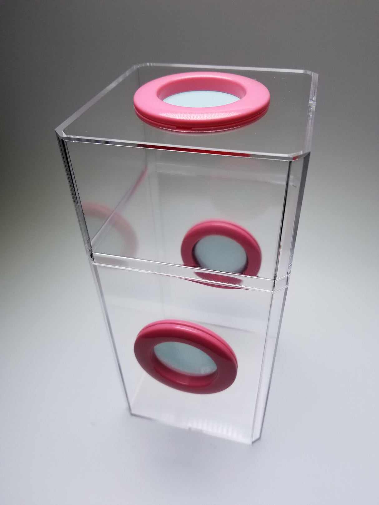 B-STOCK Classic Tri-Vent Spider Condo Jumping Spider Enclosure (holds fruit flies)