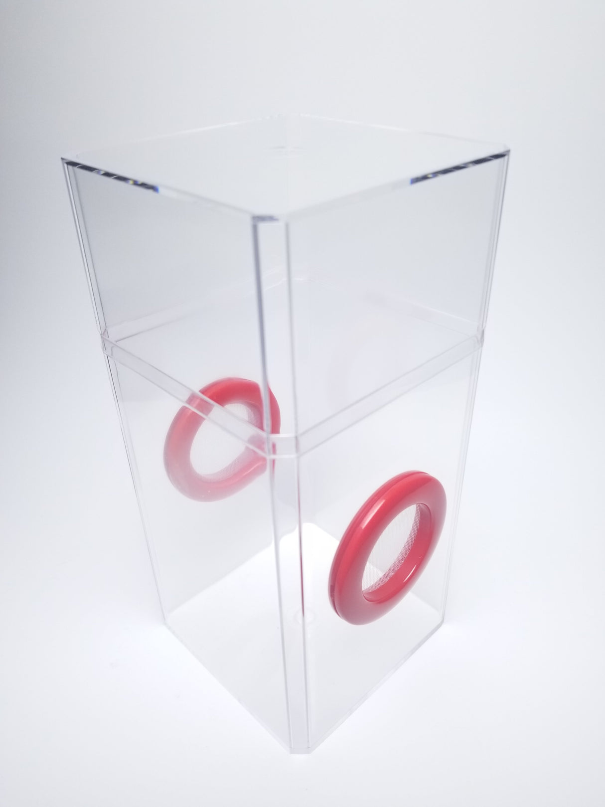 B-STOCK Flat-Top Dual Vent Spider Condo Jumping Spider Enclosure (holds fruit flies)