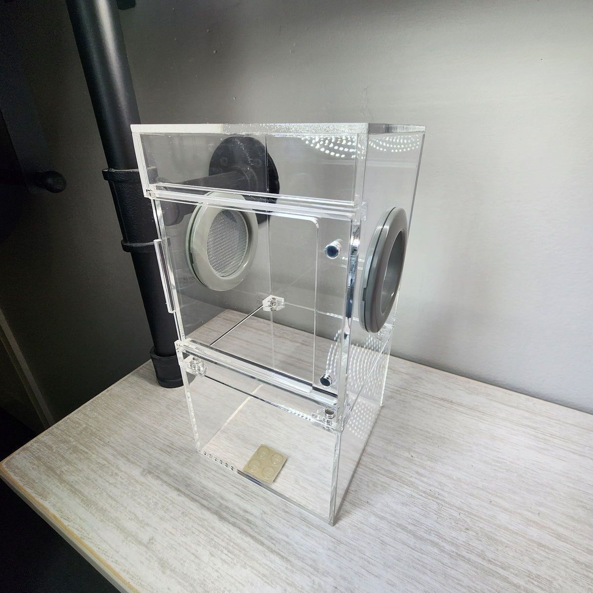 Medium Flat Top 4x4x8 Magnetic Front Opening Jumping Spider Enclosure NEW